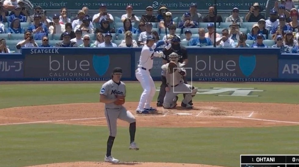 「ビビってる？」 大谷翔平には投げたくない…？ 相手投手が“不自然な動き”「そりゃそうなる」「怖すぎだろw」 解説者も思わず同情