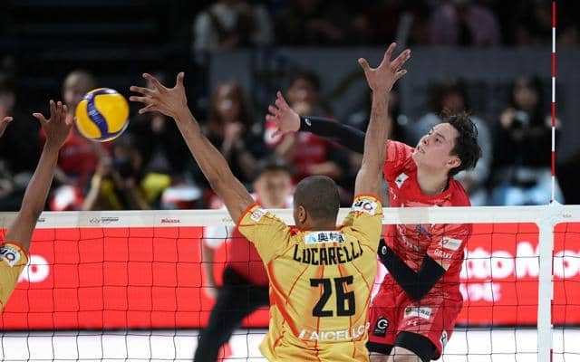 復調した高橋藍がMVP「やりきったな」　サントリーがSV初代王者