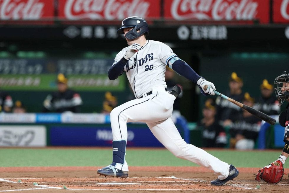 西武19イニングぶり得点 ネビン適時打