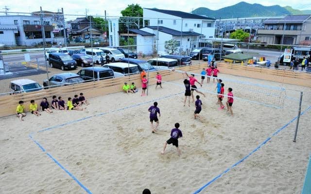 各務原にビーチバレー専用コート　監督が自腹で整備　11日に開業