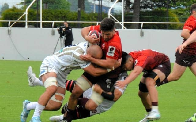 ラグビー釜石、入れ替え戦で広島に先勝　前半の大量リード守り切る