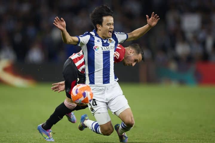 久保建英の“被害実績”を物語る「73回」　今季リーグ最多の被ファウル数に現地メディアも同情　際立った“孤軍奮闘”ぶり「相手は2人をつけてマークを強化した」