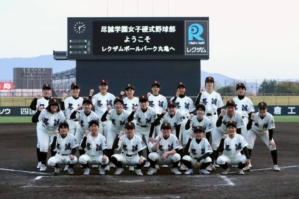 創部3週間弱で公式戦勝利の巧みな戦略