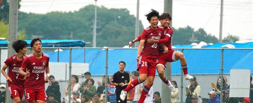 11年ぶりの青森山田戦勝利に響き渡った歓喜の歌声。コツコツと努力を重ねてきた流通経済大柏の“カメ”たちが躍動する必然の首位　高円宮杯プレミアリーグEAST 流通経済大柏高校×青森山田高校マッチレビュー