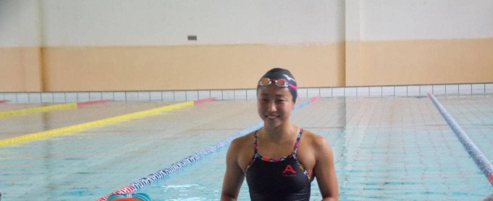 【競泳】20歳三井愛梨「ほわほわほわ～ん」初の水泳教室で小学生指導　24年パリ五輪代表