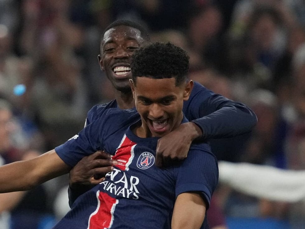 ドゥエ パリサンジェルマン ユニフォーム マルキーニョス メッシ