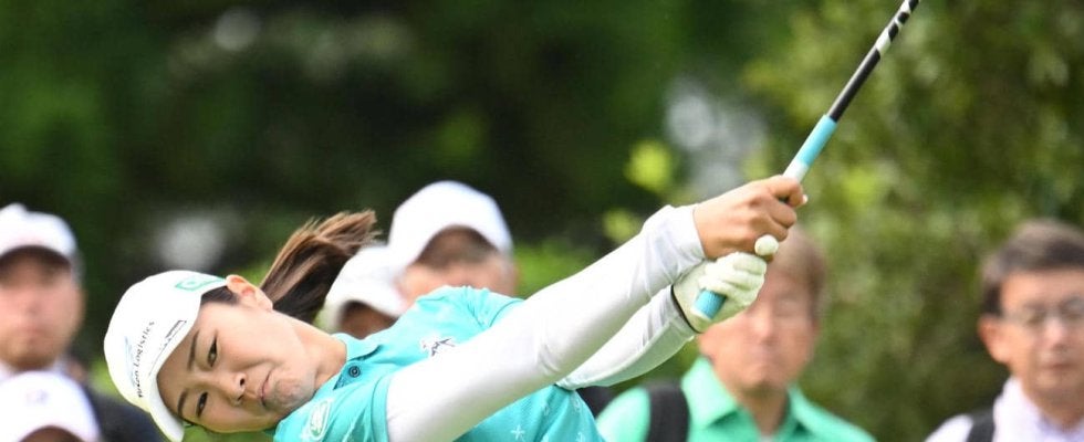１打差３位浮上の神谷そら「困ってます」熱中症に悩まされるも今季２勝目へ射程圏「１日１日必死」