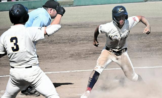 八戸学院光星、七回猛攻で能代松陽に逆転勝ち　決勝は仙台育英と対戦