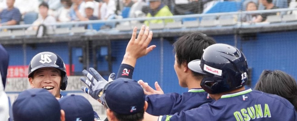 【ヤクルト】並木秀尊が１号ソロ「強い打球を打つことを心掛けて」4回チーム初安打が先制弾