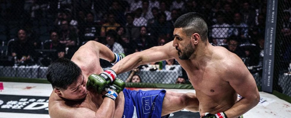 【RIZIN】シナ・カリミアンがMMA初戦白星、荒東“怪獣キラー”に攻撃当て続け判定勝ち