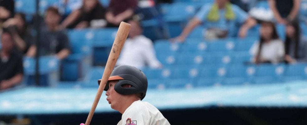 東北福祉大・冨田隼吾、代打で決勝２点タイムリー「見ていてね」天国の祖父に勝利約束し決戦へ