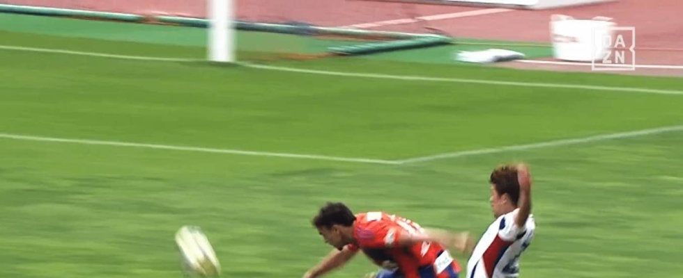 衝撃ゴラッソ！「どんなGKでも止められない」新潟MFの“黄金の左足”にSNS騒然「月間ベストゴールおめでとうダニーロ（確信）」「うますぎて爽」