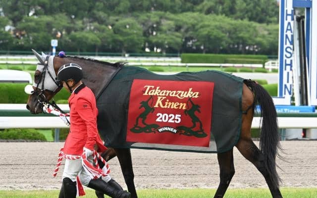 宝塚記念で輝く「ステイゴールド」の血 メイショウタバルがゴールドシップとの親仔制覇
