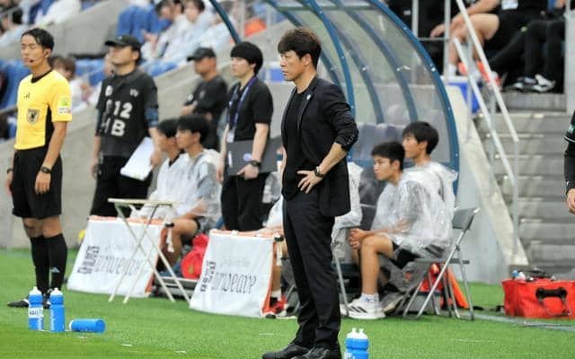 V・長崎が下平監督の契約解除　守備の改善図れず　高木氏が再登板