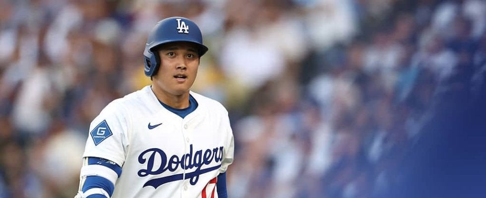大谷翔平、“二刀流”で大忙し！ カメラが捉えた舞台裏「30球近く投げた後で…」ベンチに戻らず即打席の異例光景