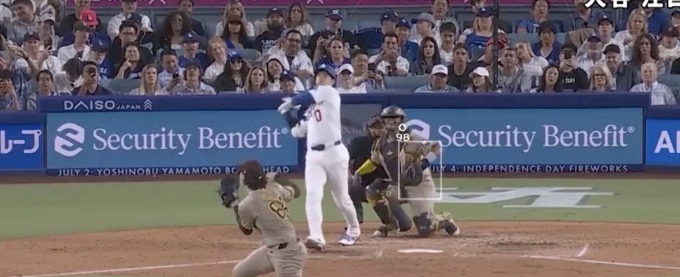 もうワケわからん！ 大谷翔平、まさかの“悪球打ち”「ありえない」 とんでもないスイング→相手投手が“ドン引き”「投げるところないw」