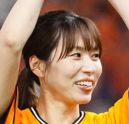 【バレー】「美人ばっかじゃん」新鍋理沙さん、元女子代表４人での東京ドームオフショット披露