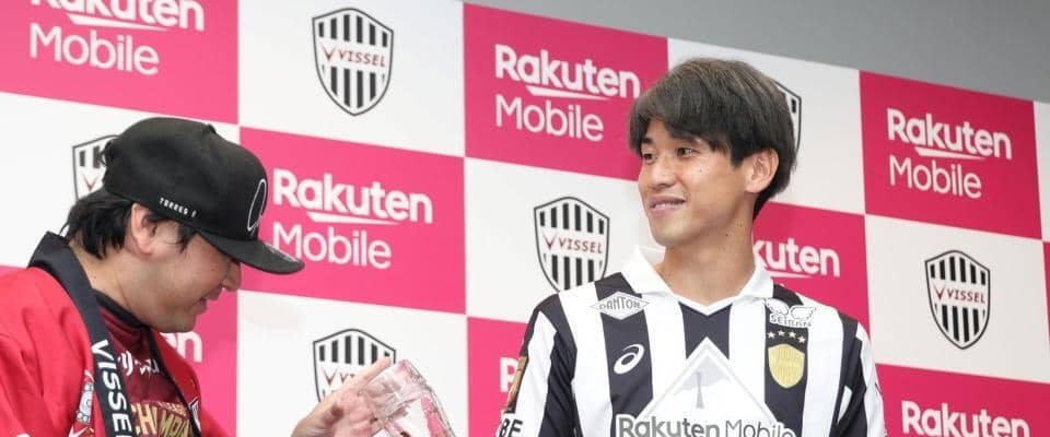神戸ＦＷ大迫勇也に質問攻め「ヨッチと仲良い？」「１日だけポジションを変えるなら？」２年連続のトークショー出演でファンとの交流楽しむ