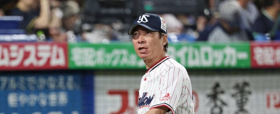 【ヤクルト】高津監督今季最多８得点も「４回までに８点取られては」乱打戦競り負け４連敗借金24