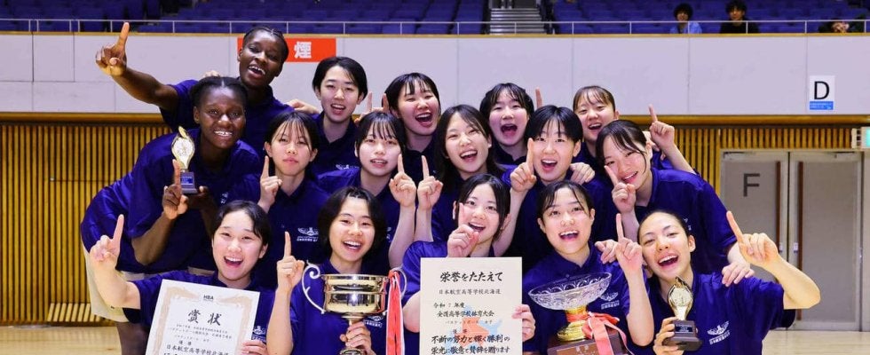【バスケ】創部３年目の日本航空北海道が連覇で全国切符　Ｕ－18日本代表の庵原有紗が27得点