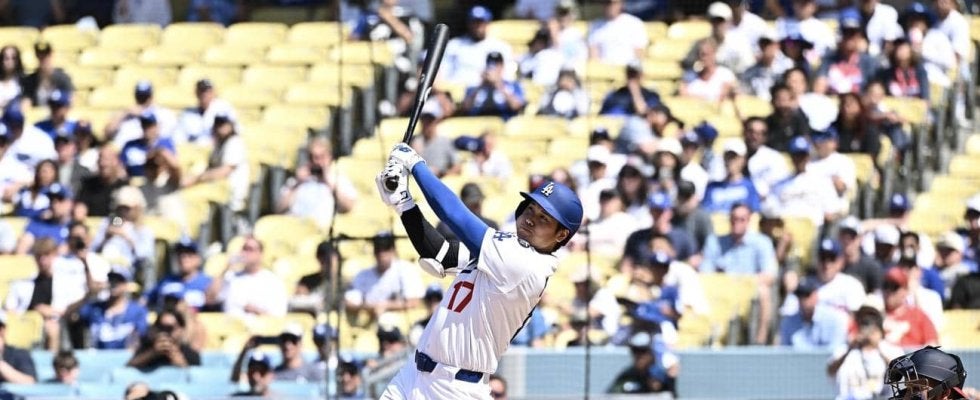 大谷翔平、ビデオ判定で８試合ぶりの26号２ラン　ファン差し出したグラブに当たって打球が転々