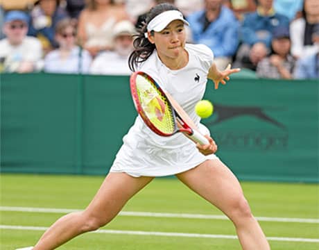 日比野菜緒 18歳に逆転負けで予選敗退