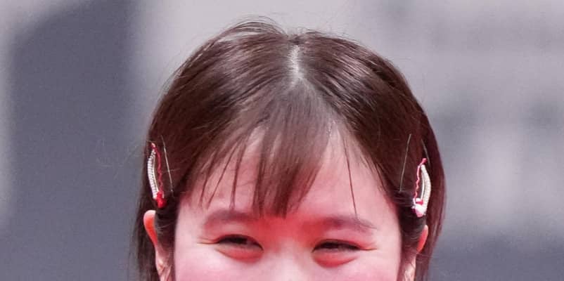 卓球美女の２ショット！平野美宇、大人びた黒の半袖ワンピで大好きな先輩と「ステキな姉妹みたい」