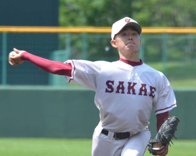球速はなくても緩急で　強豪校相手に1失点　室蘭栄の竹岡漣投手