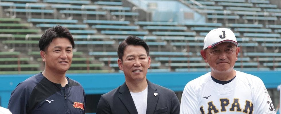 侍ジャパン井端弘和監督が大学代表合宿を視察「緒方は井端二世です」