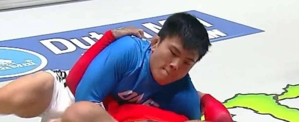 【ONE】石黒翔也がプロレス技！？極めて快勝、SNS「ドラゴンスリーパーすげえ」大盛り上がり