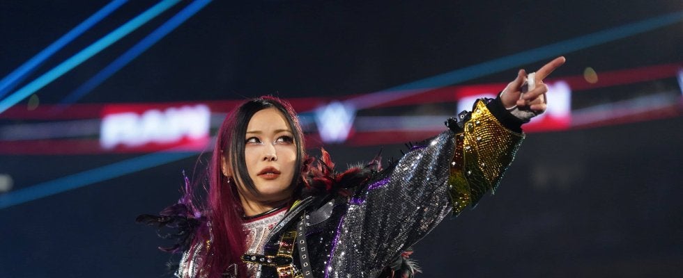 「めっちゃ可愛い」人気日本人女子レスラー、キュートな“彼氏目線”写真が大反響…ドライブデート風ショットで“記念日”をお祝い
