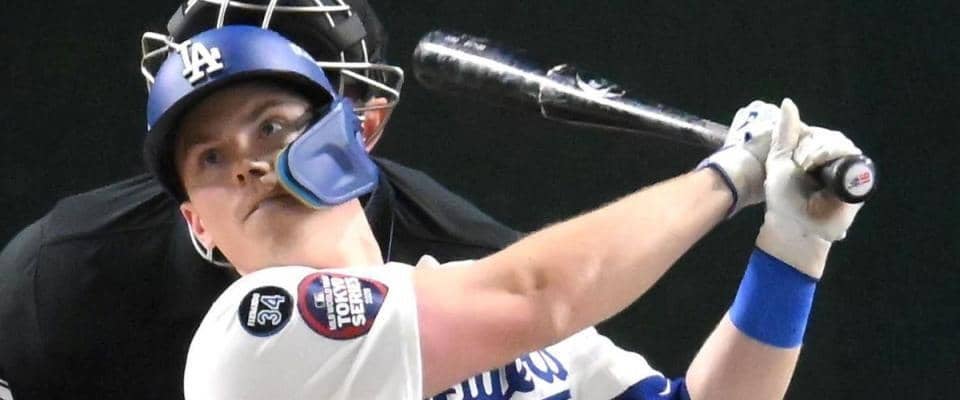 ドジャースの可愛い娘たちが大集結！ピンク色に一変のロッカールームでダンスパーティー　選手らパパの顔に