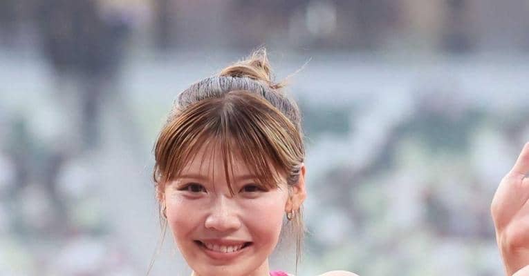「めっちゃびっくり」結婚判明の中島ひとみ　お相手との私服２ショに「美男美女でお似合い」ともに陸上ハードル選手
