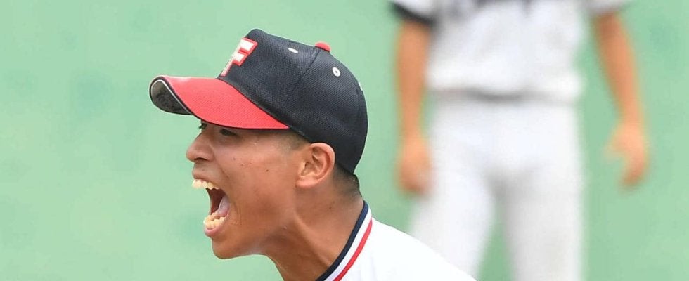 【高校野球】福岡工がサヨナラ発進　酷暑で足つる選手続出…エース松尾航輝が志願の熱投／福岡