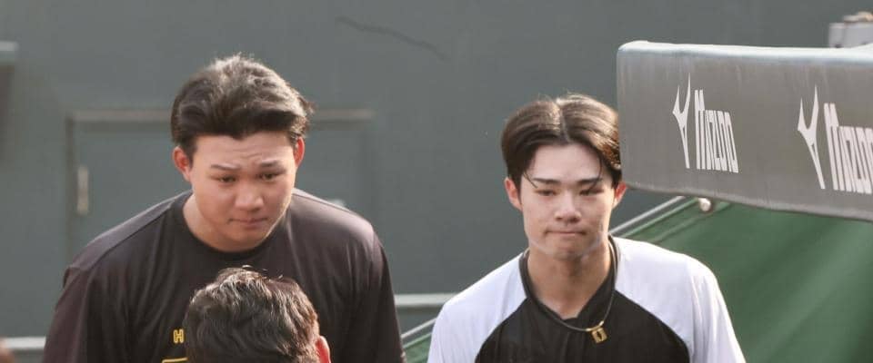 阪神　井端日本代表監督が視察　リーグ２冠の佐藤輝に「春先に爆発的に伸びると名前を出させていただいたが、その通りに」