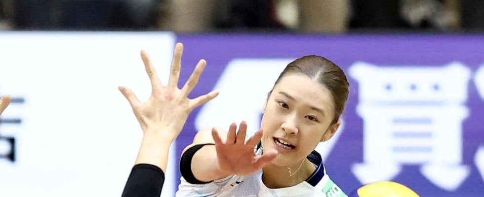 【バレー】日本女子、第１セット先取！Ａ代表初スタメンの秋本美空がスパイク決めて沸かせる