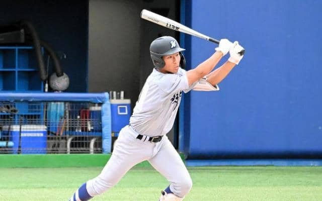 「父を超える」と同じユニホームに　平塚学園・藤原選手が2点先制打