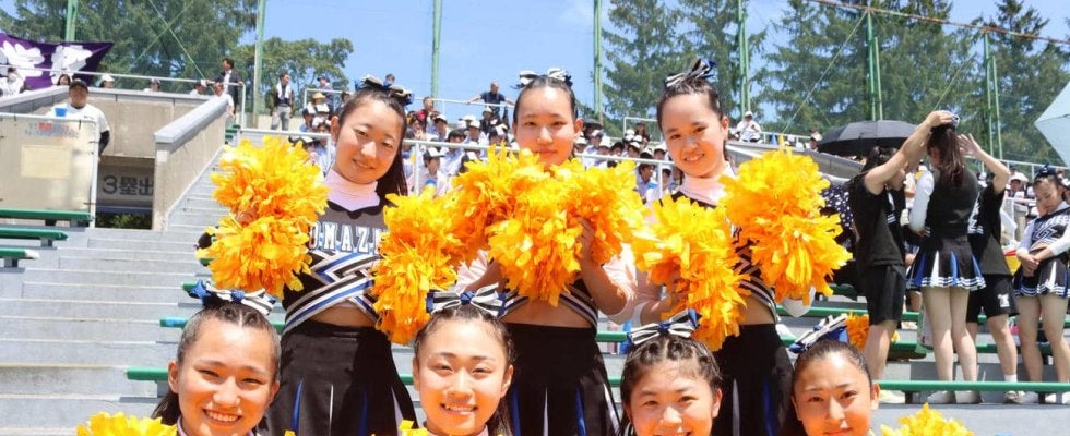 【高校野球】駒大苫小牧-大麻は「チア同士も戦い」ライバルの両校が全校応援で後押し／南北海道
