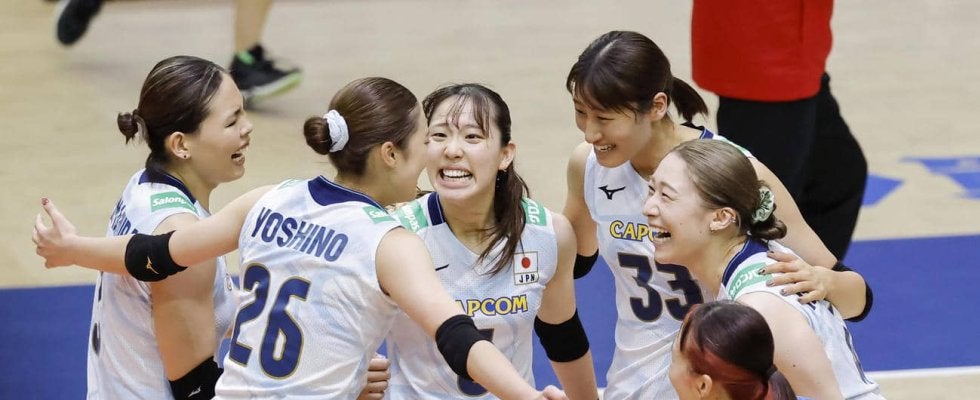 【バレー】最年少の秋本美空と最年長の島村春世が躍動！５点差を逆転しポーランドに２-１