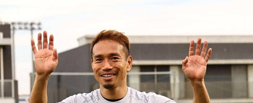【日本代表】長友佑都「日本を背負うことをうれしく思いながら」２年７カ月ぶり代表戦ピッチ
