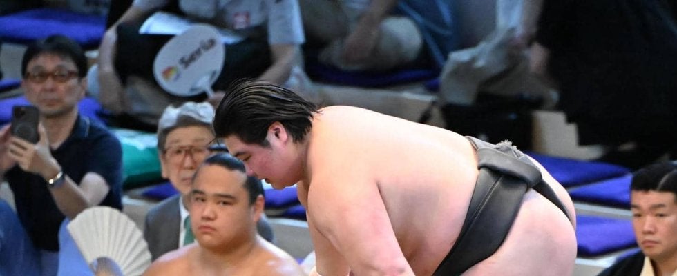 炎鵬が黒星発進　18歳の福崎に敗れるも「１日の重みを今まで以上に感じている」と次を見据える
