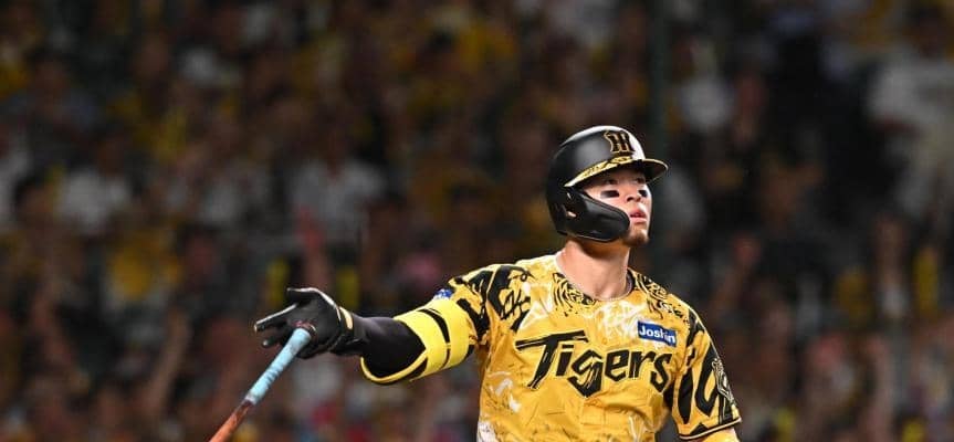 阪神・佐藤輝明が自己最多タイ、先制の２４号２ラン！浜風切り裂く特大弾に確信のバット投げ　今季初甲子園の右翼席弾にファンどよめく