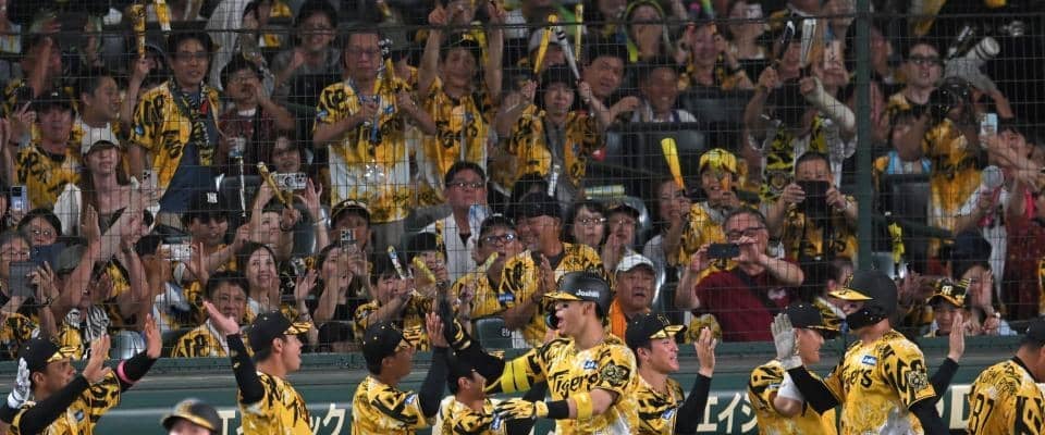 阪神２連勝　右翼・森下が同点阻止のスーパー返球で試合終了！佐藤輝２４号Ｖ２ランで今季最多貯金１９　７月驚異の１１勝１敗で勝率・９１２
