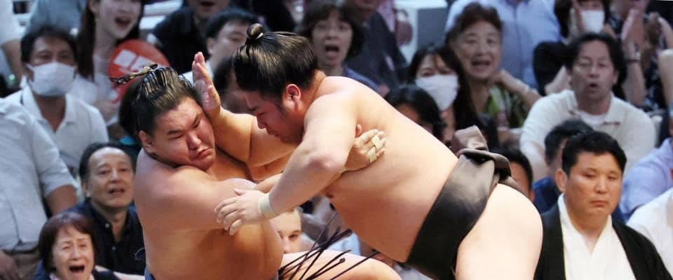横綱豊昇龍が２日目に早くも土　若元春に苦杯　新横綱大の里は圧巻２連勝　琴桜は初白星