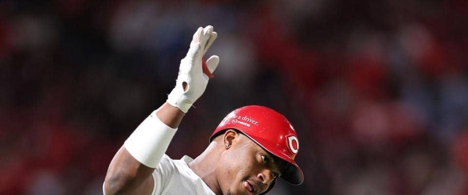 広島・モンテロが試合開始から１時間４３分後の１打席目で２戦連続弾　降雨中断後明けに先制点をもたらす