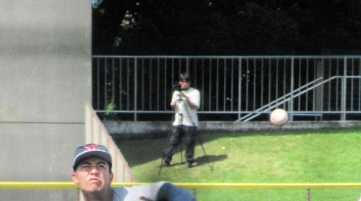 高校野球　横浜の奥村頼人が圧巻の奪三振ショー！６者連続含む３回で８Ｋにスタンドどよめく