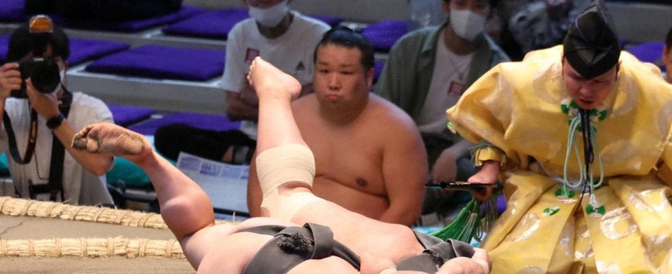 幕下炎鵬が連勝で白星先行　１分近い大相撲も「全然大丈夫です！」と余力十分