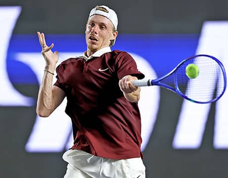 快勝で今季3度目の4強入り