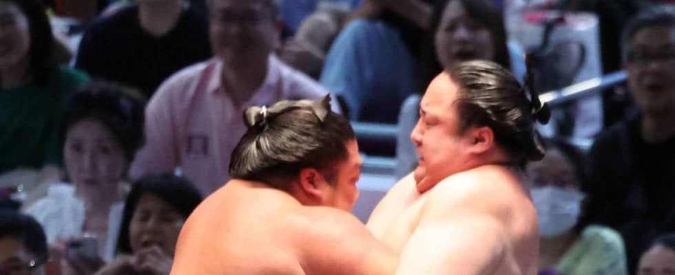 尊富士が右上腕付近を負傷か「大丈夫です」「なんともないです」と話したが…
