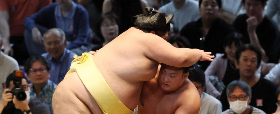 翠富士が４勝目　優勝あきらめず「こっからっすね。あと９連勝」